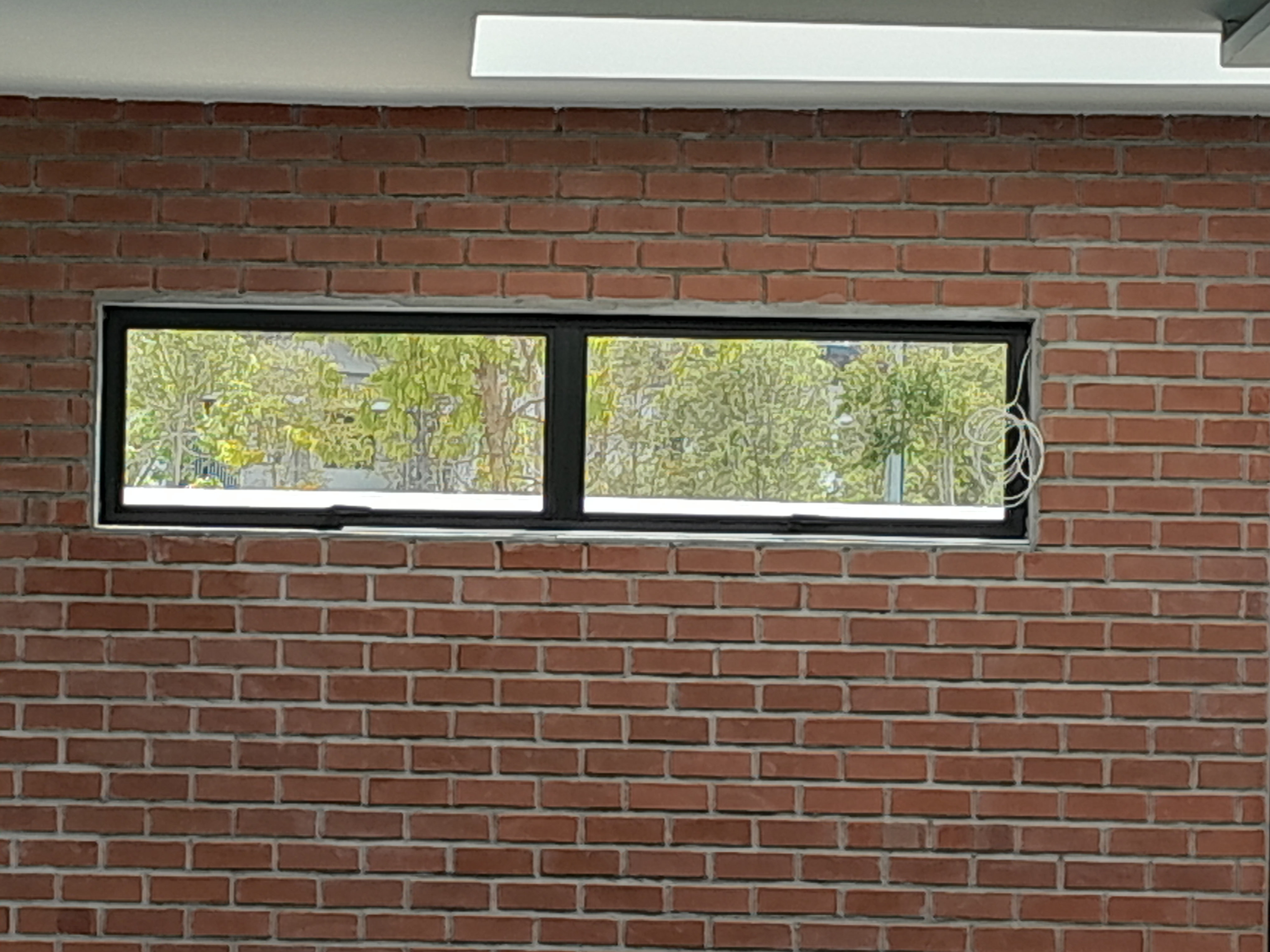 Pemasangan Tingkap pada Dinding Bata